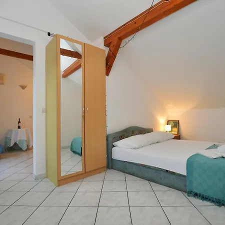 Mana, Apartament