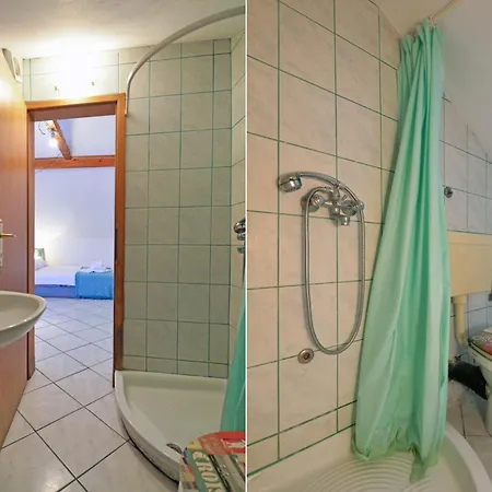 Apartment Mana, *