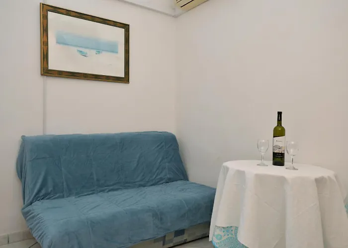 Apartman Mana, Murter